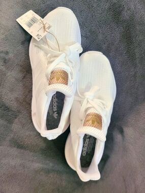 adidas Swift Run W Athletic Shoes White US 6